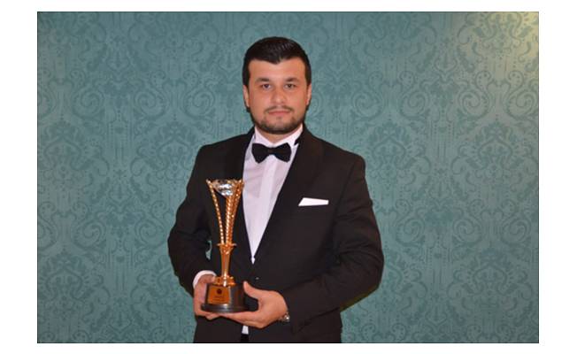 Önce Vatan Gazetesi | Yılın Başarılı Girişimci Ödülü Haberi